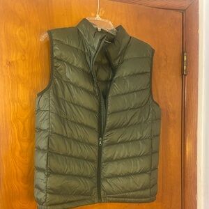 Annil Green Light Weight Puffer Vest